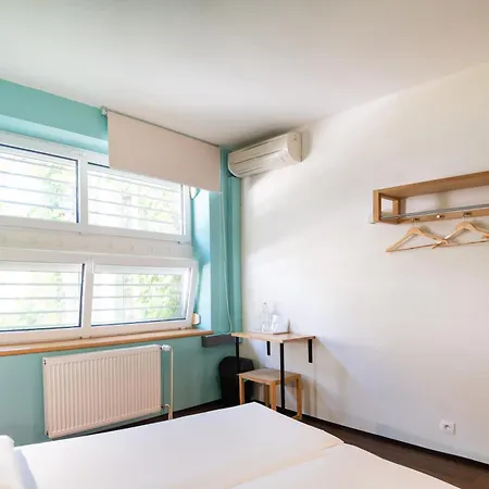 Safestay Presidential Palace * Pressburg
