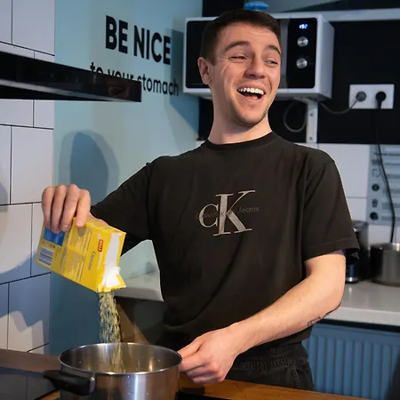 Safestay Presidential Palace Hostal *