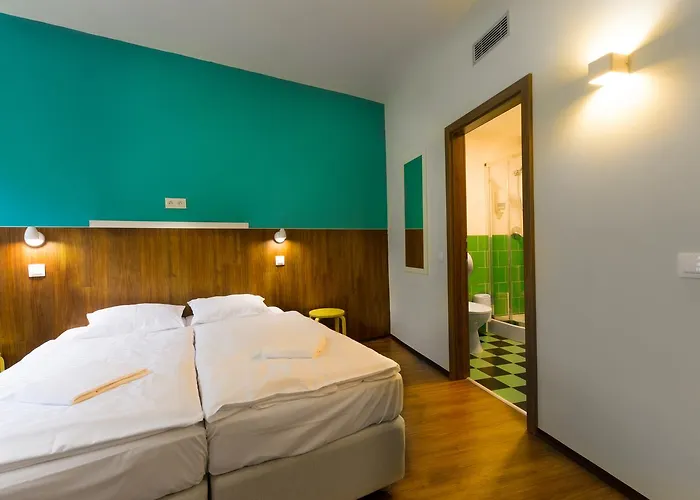 Safestay Presidential Palace